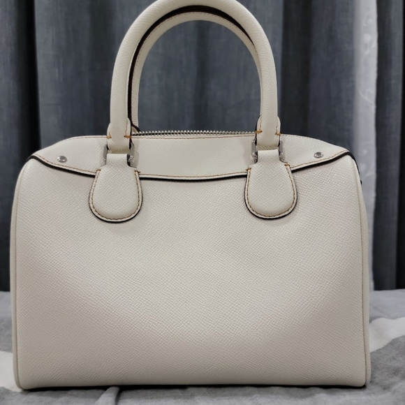 Disney x Coach Minnie Mouse Purse - Picture 3 of 9